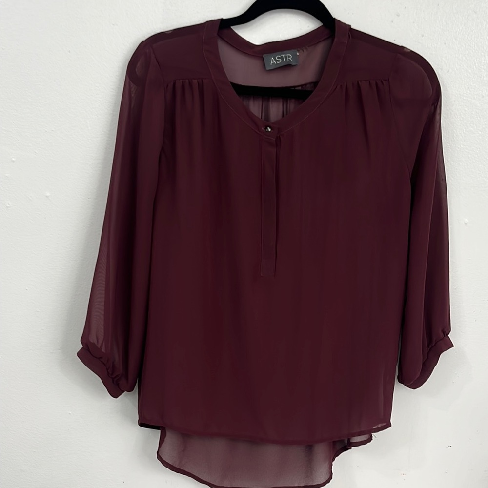 ASTR Women's Burgundy Blouse